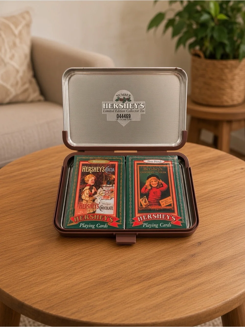 NWT Limted Edition Hershey’s collectible tin with unopened playing cards